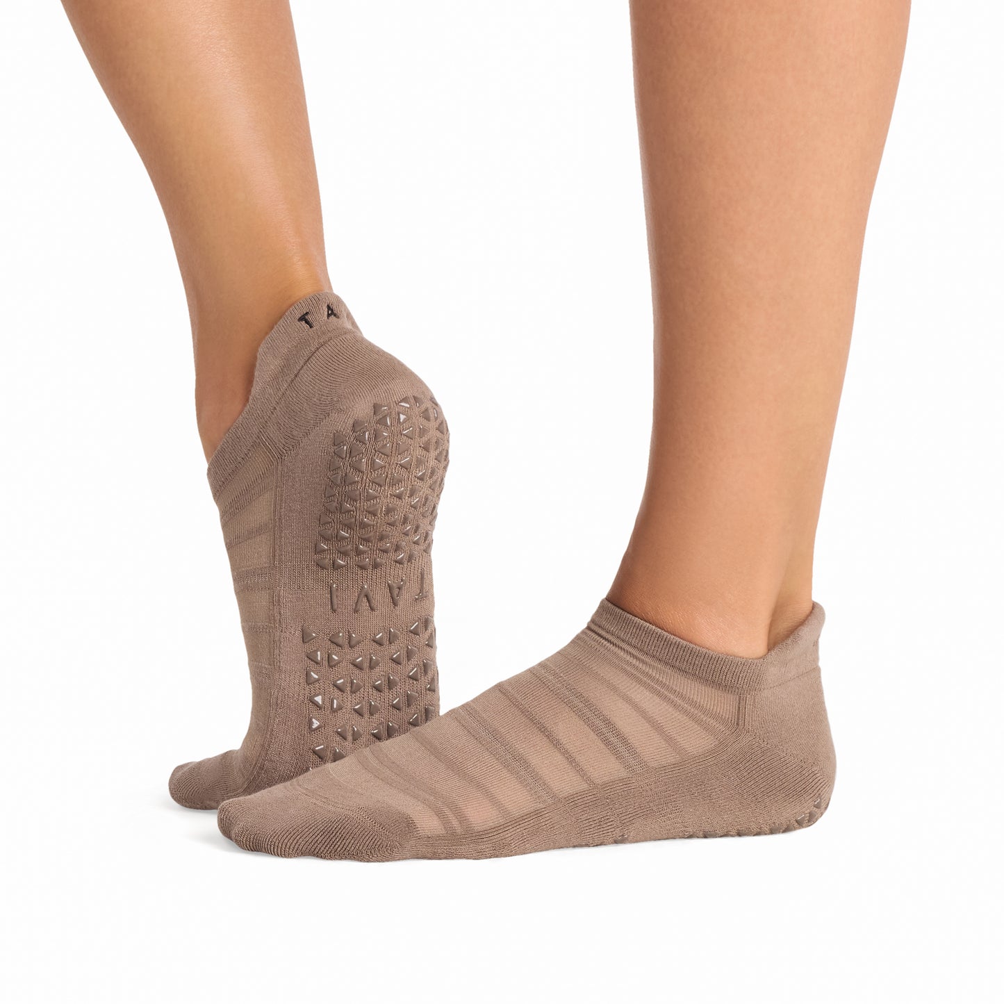 Savvy Breeze Grip Socks