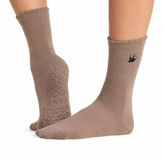 Kalea Scallop Grip Socks